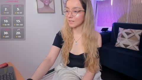 Snapshot of ana_ev chatting on 07.09.26 Ana online show from 07.09.26