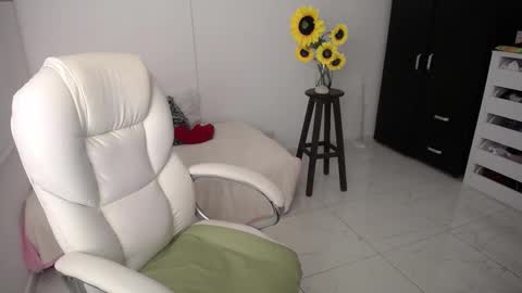  Ana  online show from 03.04.25