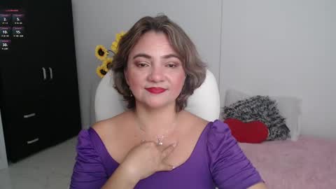 Snapshot of ana_hotmilfx chatting on 02.18.25 ANA online show from 02.18.25