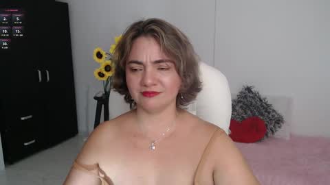 Snapshot of ana_hotmilfx chatting on 02.21.25 ANA online show from 02.21.25