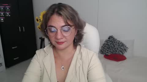 Snapshot of ana_hotmilfx chatting on 03.06.25 ANA online show from 03.06.25