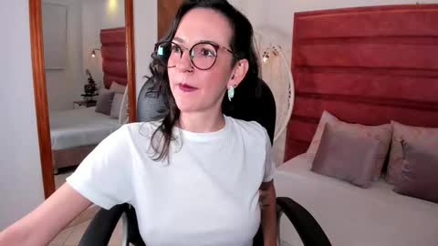 Ana Libiert online show from 11.27.25