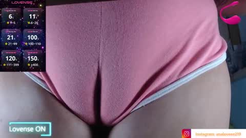 Snapshot of ana_loveee chatting on 09.18.25 Ana lopez - Cameltoe girl  online show from 09.18.25