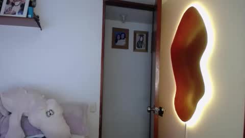 Ana online show from 10.29.25