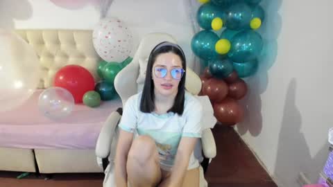 Im anna but you can call me as you want online show from 12.02.24