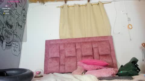 Snapshot of ana_starr chatting on 11.07.25 Ana online show from 11.07.25