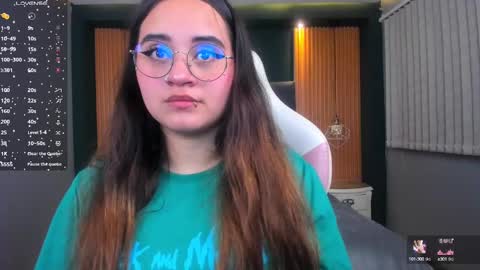 Snapshot of ana_taylor2 chatting on 12.14.24 Ana online show from 12.14.24