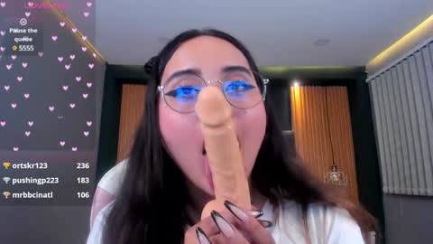 Snapshot of ana_taylor2 chatting on 01.21.25 Ana online show from 01.21.25