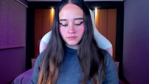 Snapshot of ana_taylor2 chatting on 09.17.25 Ana online show from 09.17.25