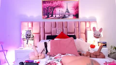 anaa_bellaa online show from 10.21.25