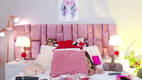 anaa_bellaa online show from 05.19.26