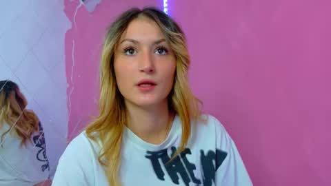 anaayss online show from 10.16.25