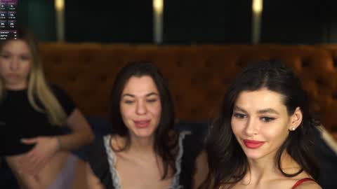 Snapshot of anabel2054 chatting on 02.07.25 Sweet girls online show from 02.07.25