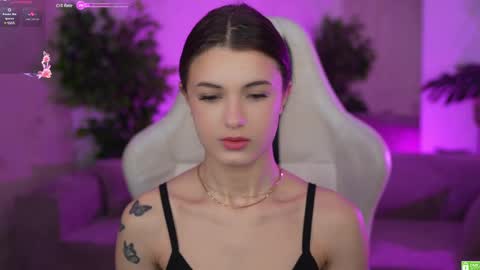 Snapshot of anabel2054 chatting on 03.07.25 Sweet girls online show from 03.07.25