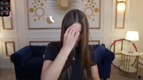 Snapshot of anabel2054 chatting on 10.13.25 Sweet girls online show from 10.13.25