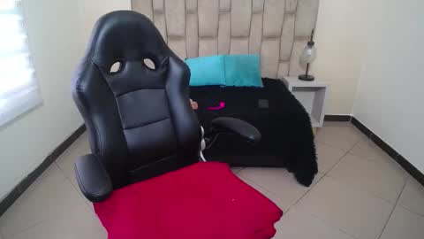 Anabella online show from 10.14.25