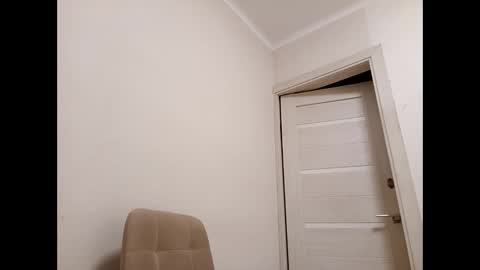 Snapshot of anabellovee chatting on 01.17.25 ANABELLOVEE online show from 01.17.25