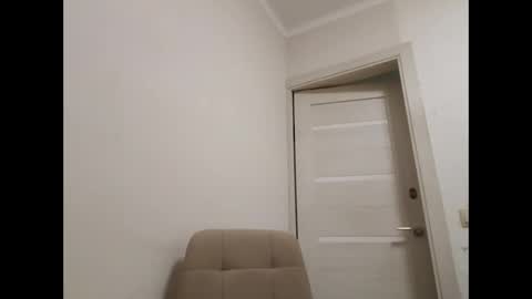 Snapshot of anabellovee chatting on 01.18.25 ANABELLOVEE online show from 01.18.25