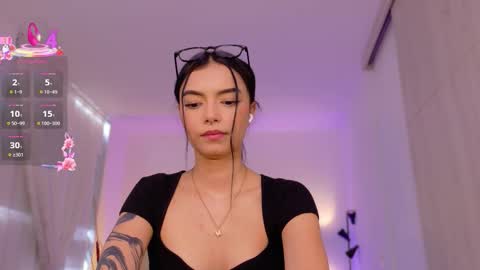 ANABEL WOLF  online show from 10.17.25