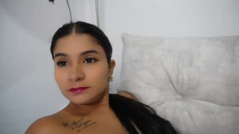 Snapshot of anahi__s chatting on 01.28.25 ANAH   online show from 01.28.25