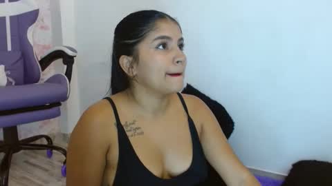 Snapshot of anahi__s chatting on 09.13.25 ANAH   online show from 09.13.25