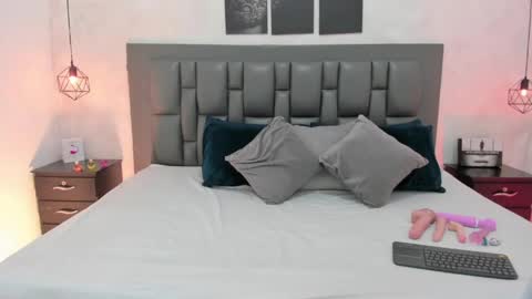 Snapshot of anahi_cardenas1 chatting on 04.24.26 anahi online show from 04.24.26
