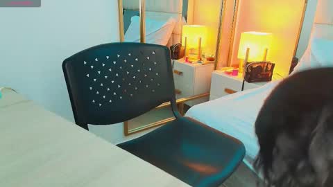 Anahi  online show from 11.27.25