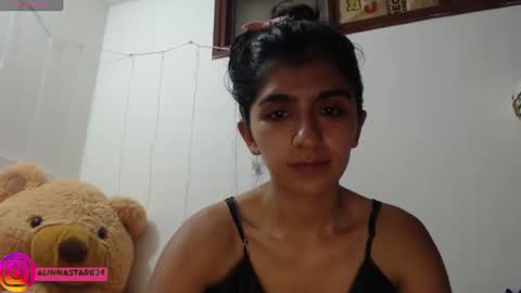 Snapshot of anahibrowns95 chatting on 02.06.25 Anahi Browns online show from 02.06.25