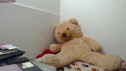 Anahi Browns online show from 03.18.26