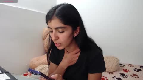 Anahi Browns online show from 03.27.26