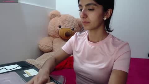 Snapshot of anahibrowns95 chatting on 05.14.26 Anahi Browns online show from 05.14.26