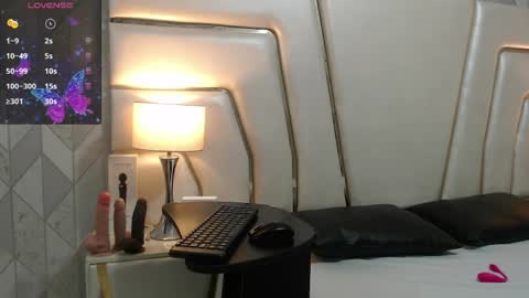 Anahis online show from 04.08.26