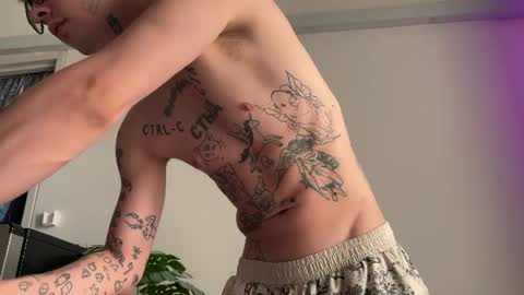 Snapshot of anahori_simon chatting on 07.07.26 simon online show from 07.07.26
