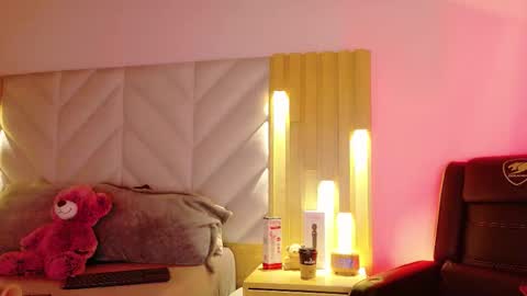 Anaise  online show from 03.28.26