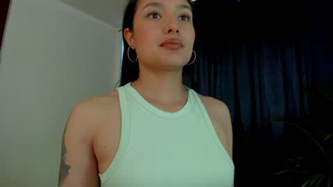 Snapshot of anamarieh chatting on 01.22.25 Ann online show from 01.22.25