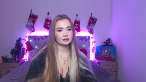 anastacyyellig online show from 12.20.25