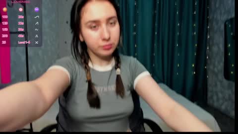 Snapshot of anastasia_gold1 chatting on 01.05.25 anna online show from 01.05.25