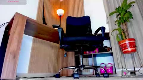 anastasia_snape online show from 10.31.25