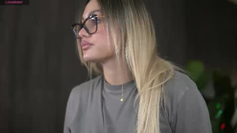 AnastasyaNoir online show from 11.17.25