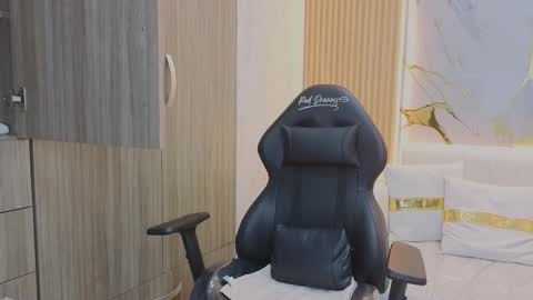 Ana Velvett online show from 01.18.26