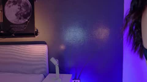 Kendra  online show from 11.24.25