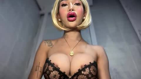 anawalters online show from 12.18.25