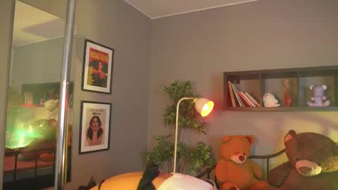 anaya_olyx online show from 10.11.25