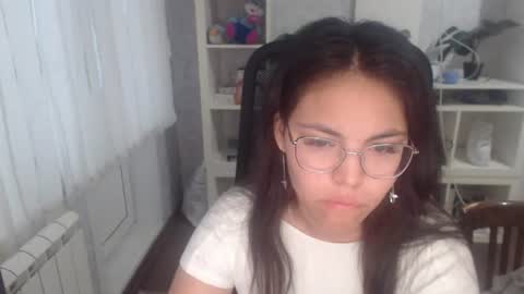 Snapshot of anda_here chatting on 06.27.26 Anda online show from 06.27.26