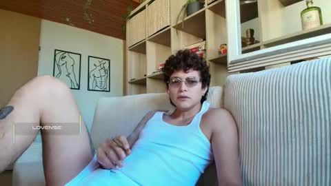 Snapshot of anddres_boss chatting on 10.02.25 Tell Me  ANDRESS ----- online show from 10.02.25