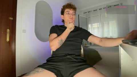 Snapshot of anddres_boss chatting on 05.17.26 Tell Me ANDRESS ----- online show from 05.17.26