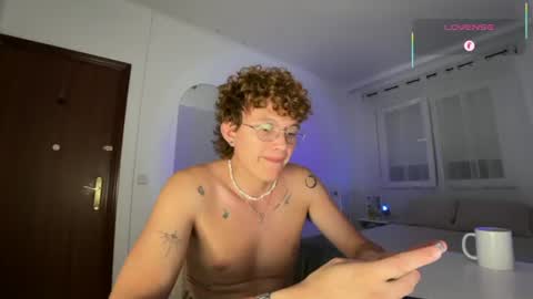 Snapshot of anddres_boss chatting on 06.11.26 Tell Me ANDRESS ----- online show from 06.11.26