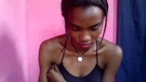 andohh237973 online show from 10.17.25