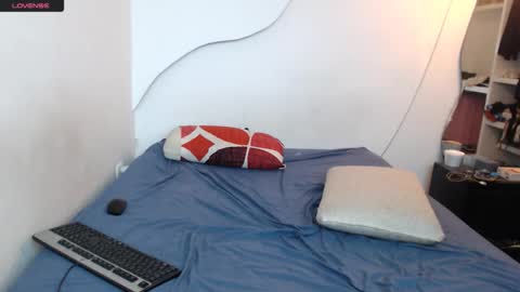 andr720413838 online show from 12.02.25