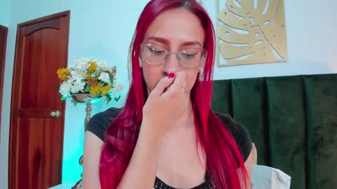 Andra Cyrus online show from 01.27.25